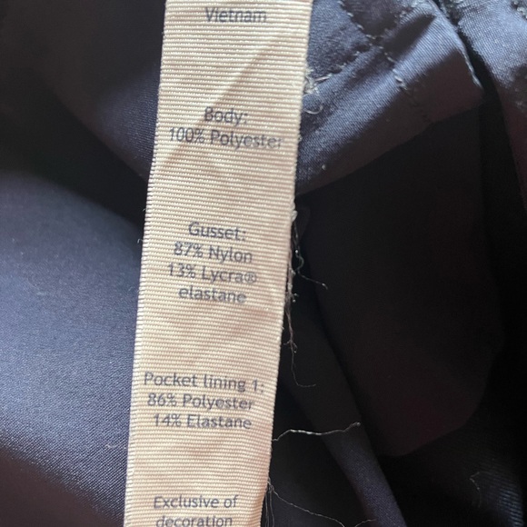 Lululemon ladies athletic pants - Picture 11 of 11